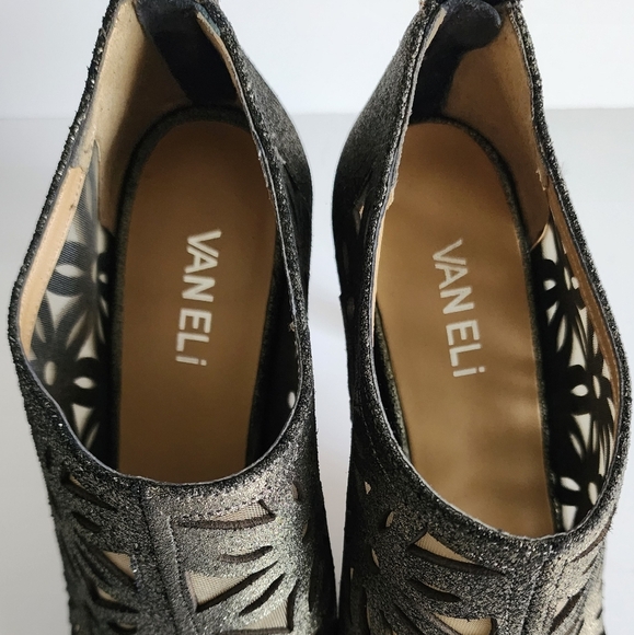 Vaneli Women's 7.5N Babe Pewter Metal Peep Toe Heels - Picture 9 of 12